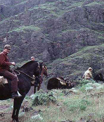 Horseback Riding in Hells Canyon